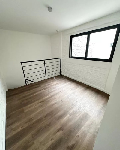 Dúplex En Alquiler, Un Dormitorio, Cordón