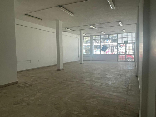 Local Comercial En Venta Y Renta Con Departamento En Col. Las Reynas, Irapuato, Gto.