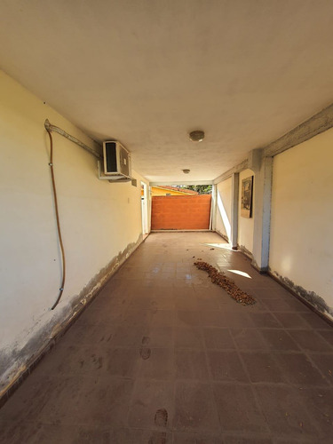 Venta Casa + 3 Dptos. En Villa Cura Brochero A Pocas Cuadras Del Rio-k131cb