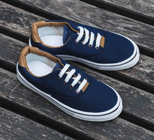 Zapatillas Náuticas Con Cordón Wembly Art. 80 - Nro 35 Al 45