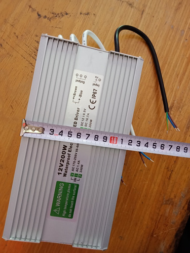 Imagem 4 de 5 de Fonte Chaveada Blindada Prova D'água 12v 200w