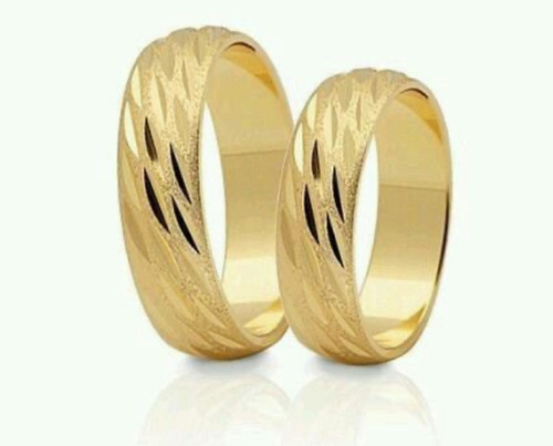 Anillos De Matrimonio En Oro Amarillo De 10k Diamantadas 6mm