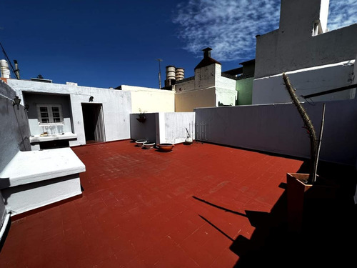 Casa De 6 Dormitorios En Cofico - Excelente Ubicación