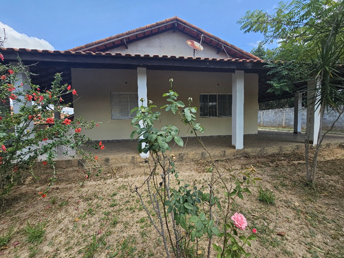 Chácara Formada Localizada Em Mairinque-sp