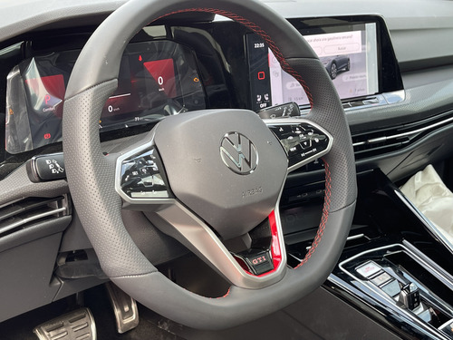 Volkswagen Golf GTI 2.0 241Hp Dsg7