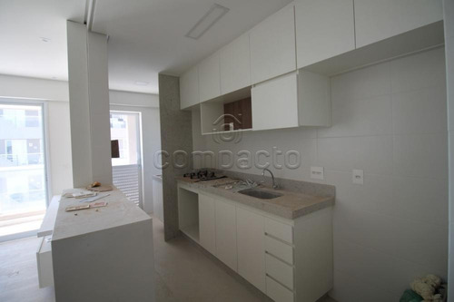 Imagem 4 de 10 de Apartamentos - Ref: L15777