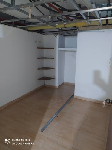 Imagen 13 de 14 de Local En Venta Costa Azul Edf.esparta Suites