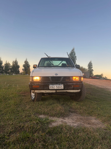 Nissan D-21 2.7D Cd 4X4