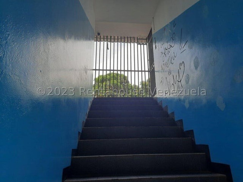 Imagen 5 de 7 de Local Comercial En Alquiler Petare 23-18443 Yubelys Martínez 04242763692 Rent-a-house
