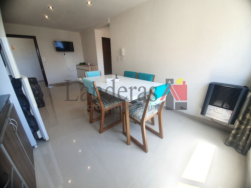 Imagen 5 de 13 de Impecable Departamento 2 Amb. - Una Cuadra Del Mar!