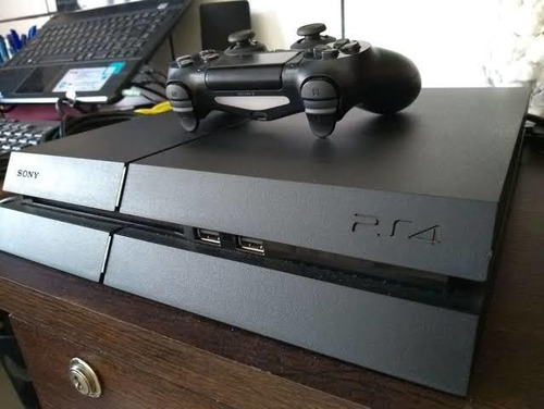 Imagem 1 de 4 de Playstation 4