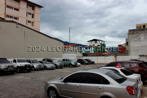 Se Vende Estacionamiento 862 Mts² En Pleno Centro De La Ciudad De Mérida.