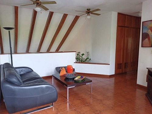 Imagen 9 de 16 de Hermosa Casa En Altos De Guataparo, Foc-973 Eb
