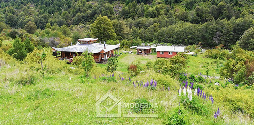 Centro De 6 Cabañas En Mañihuales