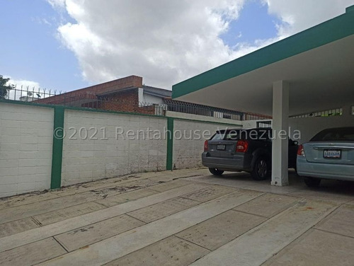 Imagen 3 de 29 de Lmgc Vende Espectacular Casa En Prados Del Este Cod: 22-24454