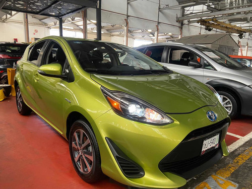 Imagen 3 de 13 de Toyota Prius C Híbrido