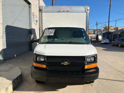 2016 Chevrolet Express 4500 Caja Seca 16' Pies