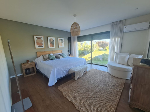 Imagen 7 de 21 de Alquiler De Hermosa Casa De 3 Dormitorios Y Piscina En Colinas De Carrasco
