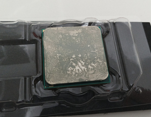 Amd Ryzen 3 2200g 3.7ghz Turbo Quad Core 6mb Radeon Vega 8 (Usado)