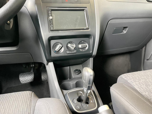 Volkswagen Fox 1.6 Vht I-motion Total Flex 5p