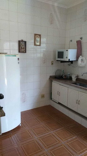 Imagem 11 de 30 de Casa 3 Qtos(2 Suítes), Sala De Estar/tv E Sala De Jantar, Área De Lazer Coberta C/churrasqueira, Forno Etc, Jardins. Edícula Com 2 Qtos Wc Cozinha, Piscina Ampla Em Curvas - Jardins $ 800.mil