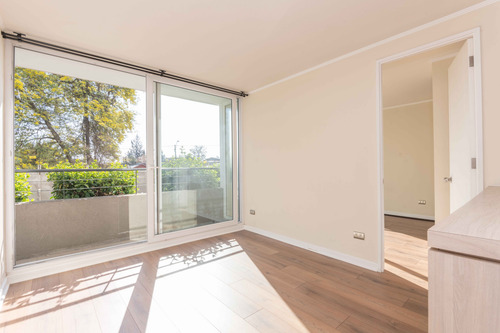 Edificio Av. Américo Vespucio (1 Est. 1 Bod.) Piso 1