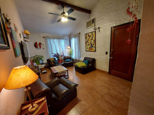 Venta Palomar Haedo Casa 4 Ambientes Apto Credito