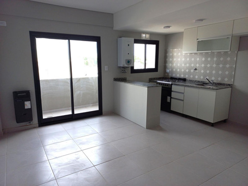 Departamento En Alquiler 2amb Con Balcón