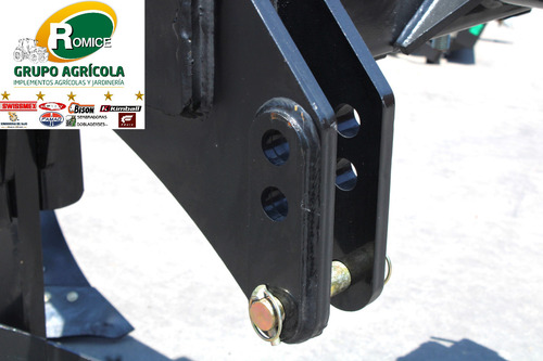 Arado De 2 Rejas Hidraulico Reversible Marca Bison Nuevo