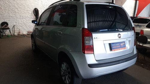 Fiat Idea Adventure 1.8 Prata 2010