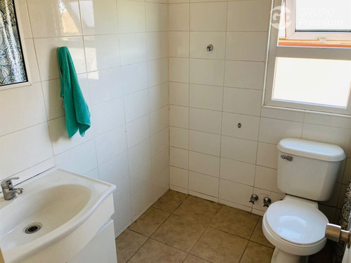 Casa En Venta En Valles Del Country Talca