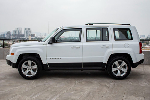 Imagen 4 de 9 de Jeep Patriot Sport 2016