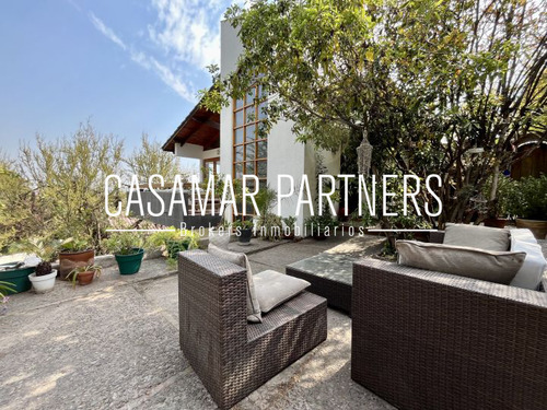 Preciosa Casa 3d + Servicios/ Luis Mattte Larraín