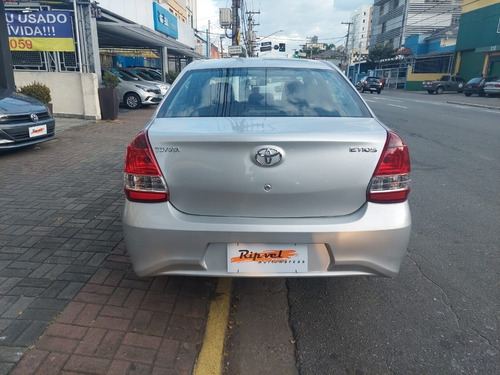 Imagem 8 de 9 de Toyota Etios Sedan Xplus 19/20