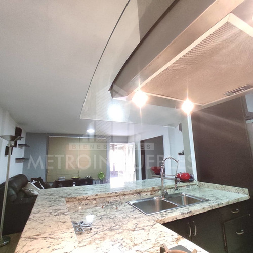 Imagen 6 de 10 de Apartoquinta En Prebo En Venta Calle Cerrada