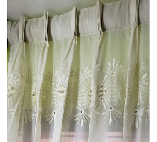 Hermosas Cortinas Dopiovello Beige Bordado En Relieve Listas (Usado)