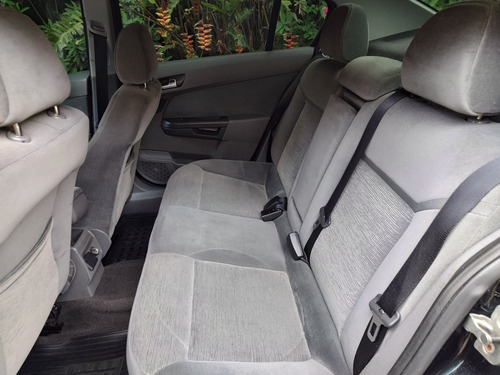 Imagem 10 de 14 de Chevrolet Vectra Elegance 2011 Automático