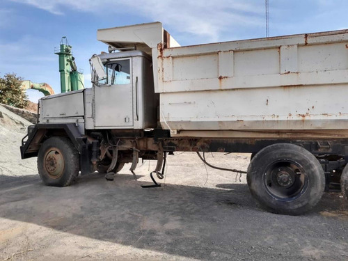 Imagen 8 de 8 de Tractocamion De Volteo Kenworth Am General