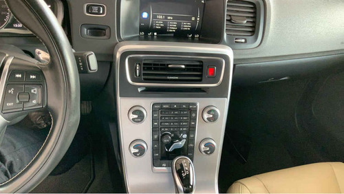Imagen 15 de 15 de Volvo S60 2017 4p Dynamic T5 L4/2.0/ T Aut