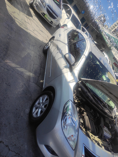 Nissan Versa 1.6 16v Sl Flex 4p