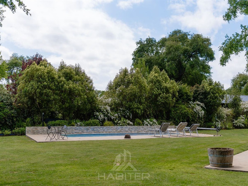 Casa En Venta De 5 Dorm. En Los Angeles