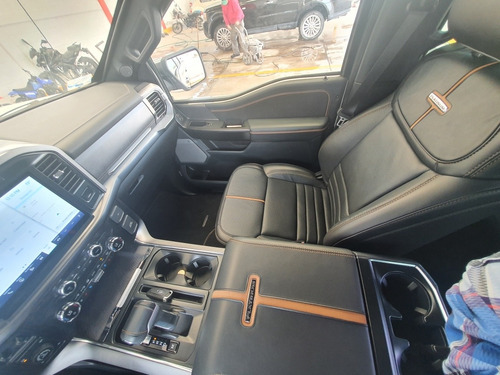 Imagen 9 de 14 de Ford Lobo 2021 Platinum 4x4 At Blindada Nivel 6