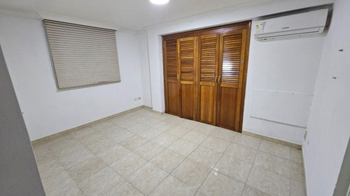 Apartamento En Urbanización San Isidro Maracay