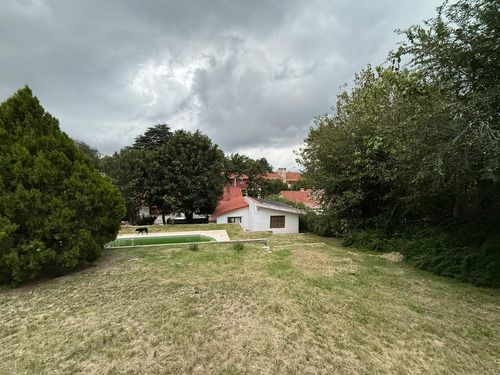 Casa En Venta En Villa Giardino, Oportunidad