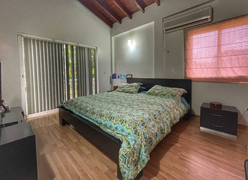 Imagen 17 de 19 de Re/max. Iris Hernandez. Vende Casa (400/380m2). Villas San Diego. San Diego. Codigo 450899