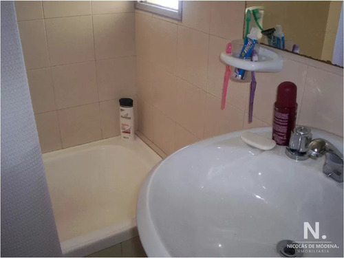 Apartamento De 2 Dormitorios En Edificio Torre Marina , Punta Del Este , Playa Brava