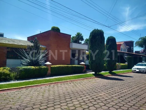 Casa Residencial De Un Piso En Venta, Zona Carcaña, Recta A Cholula, Puebla