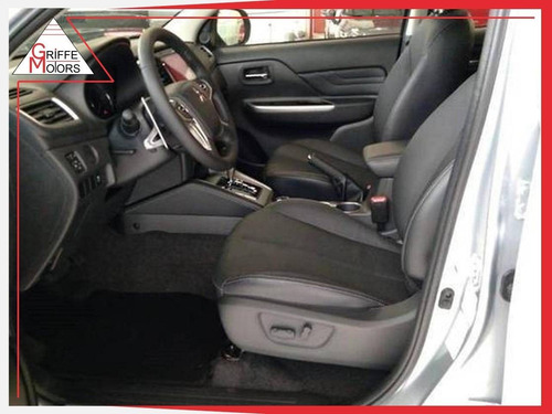 Imagem 4 de 9 de Mitsubishi L200 Triton 2.4 16v Turbo Diesel Sport Hpe Cd 4p