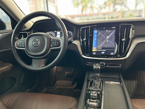 Volvo V60 2.0 T5 GASOLINA MOMENTUM GEARTRONIC