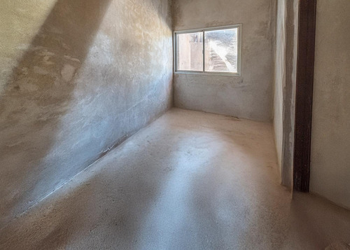 Venta 2 Locales, Casa En Planta Baja Y Departamento En Moron